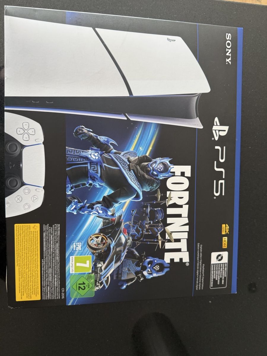 Sony Konsolen: Sony PlayStation 5 Disc Edition 1TB, mit 2x Controller – Gebraucht aus Affoltern am albis von nik8953