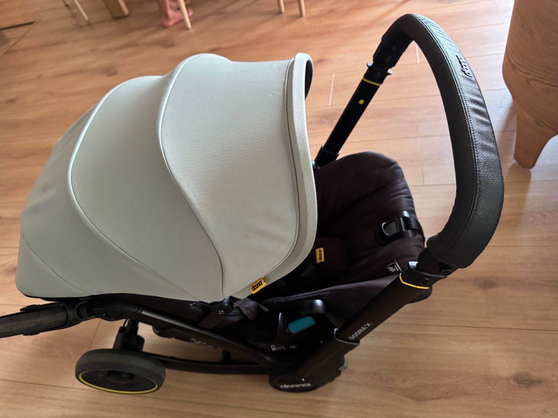 Doona Carrozzine: Doona X Kinderwagen & Babyschale – Usato da Basel venduto da sil_lsm2 2