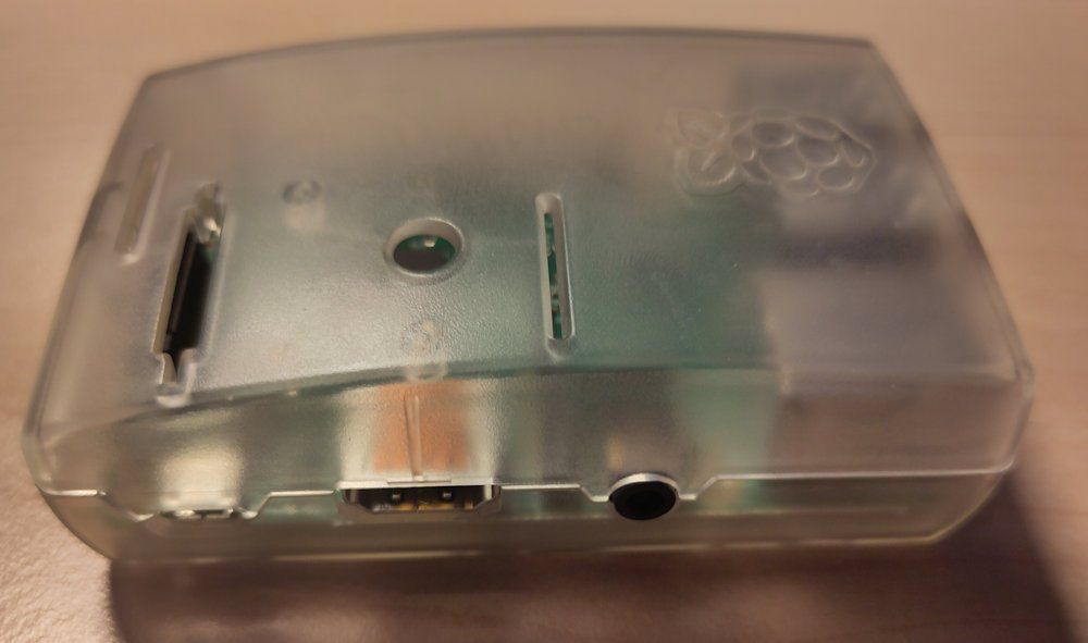 Raspberry Pi Mainboards: Raspberry Pi 2 Model B mit Gehäuse – Gebraucht aus Bubendorf von craniac 1