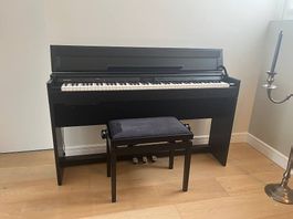 Roland DP603 Digitalpiano inkl. Bank&Kopfhöhrer