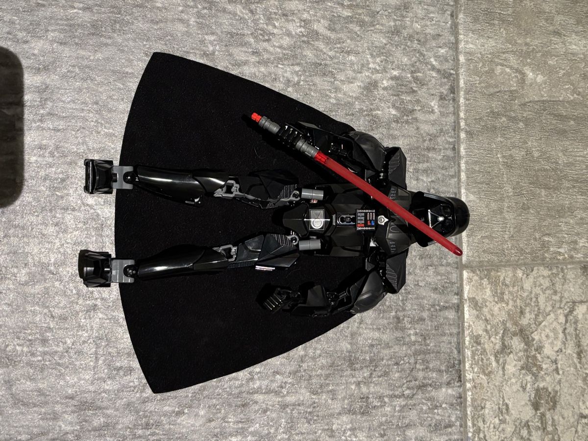 Lego Statuette: Star Wars LEGO Darth Vader Figur – Nuovo (secondo la descrizione) da Weiningen ZH venduto da GriederRemarket 1