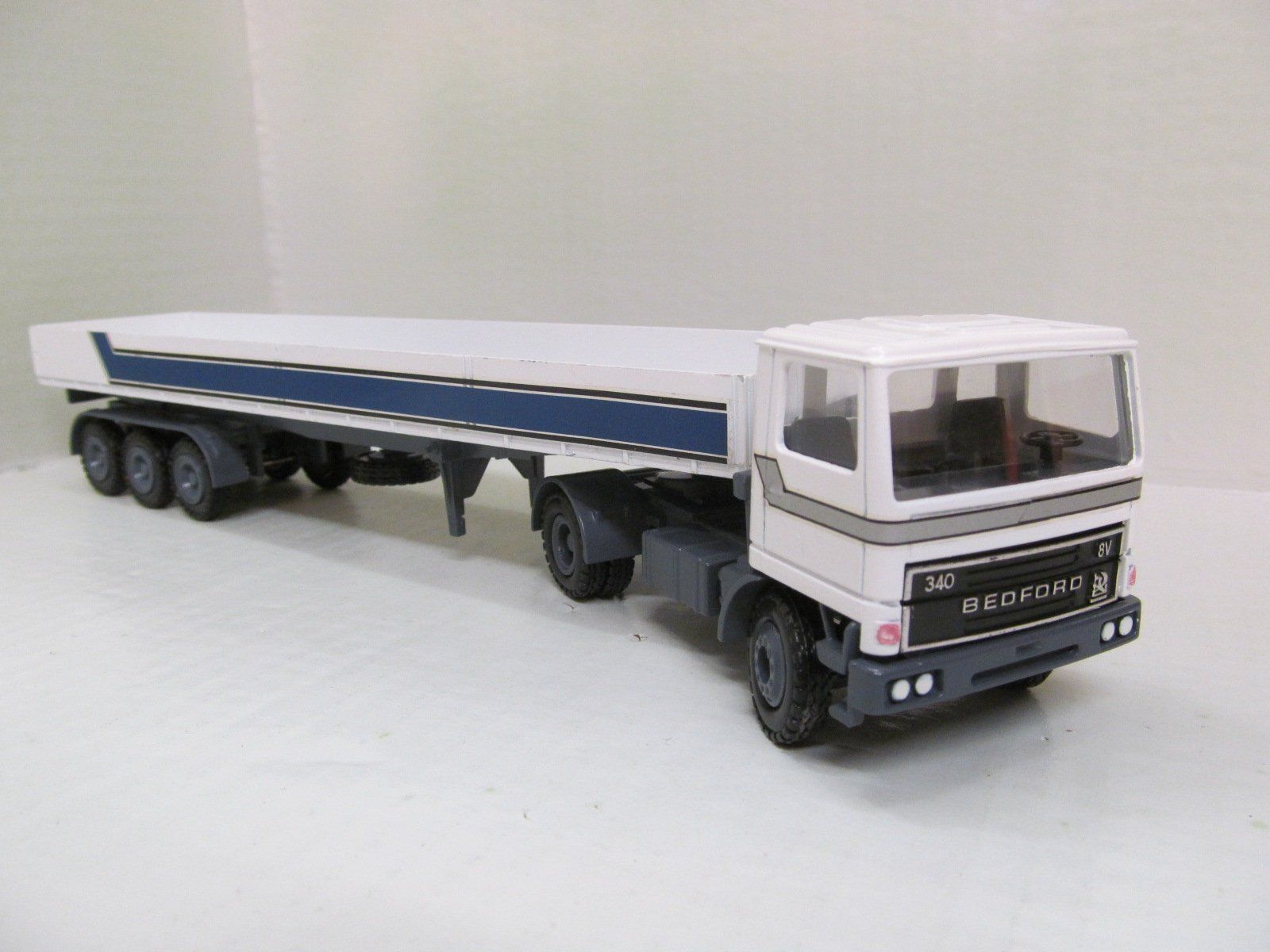 Conrad Kit di modellismo & Modellini statici: BEDFORD 340 V8   1:50 – Usato da Grueningen venduto da malamut56