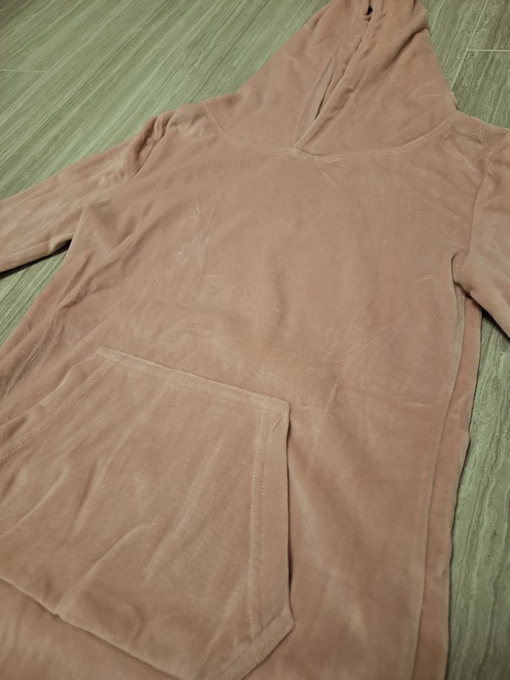 Pullover & Sweatshirts: pull rose doux taille 140 – Gebraucht aus Ecublens FR von ame_y8tq 1