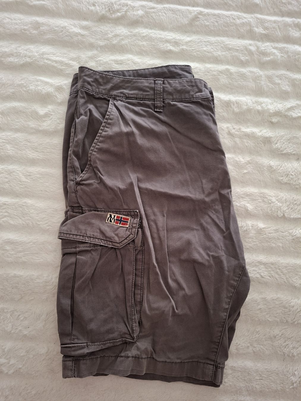 Napapijri Pantaloni: Short Napapijri, taille 33, – Usato da Renens VD venduto da ser_j2fn 4