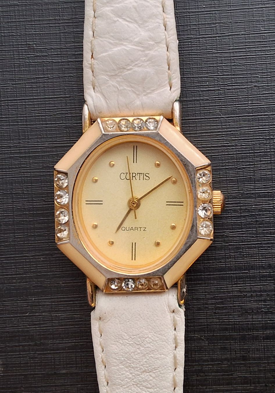 Bracelets: Damen-Armbanduhr CURTIS Quartz – D'occasion à Oftringen par Waltereg 1