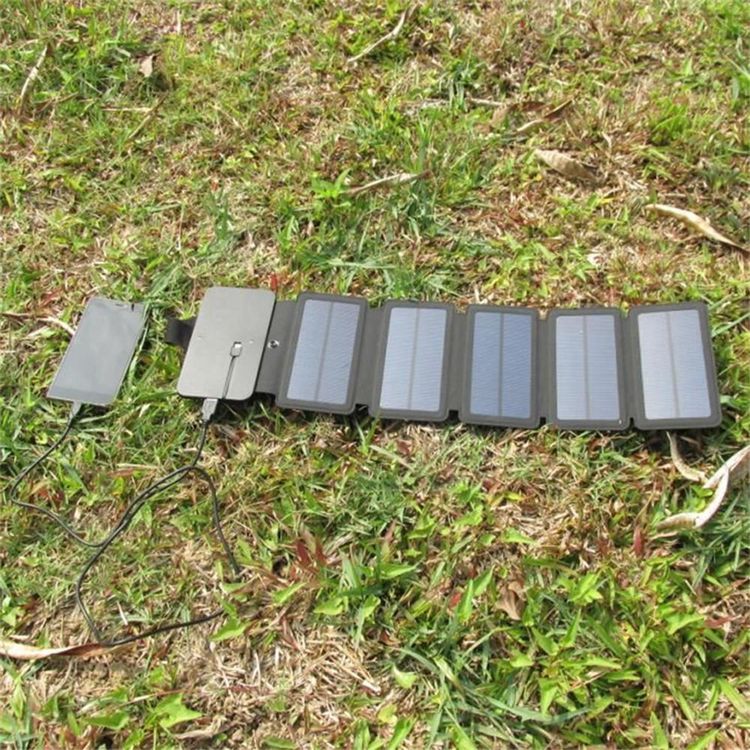 Dispositivi a energia solare: Panneau solaire d'extérieur pliable, 5V – Nuovo e nell'imballaggio originale da Gurmels venduto da Swisspod 6