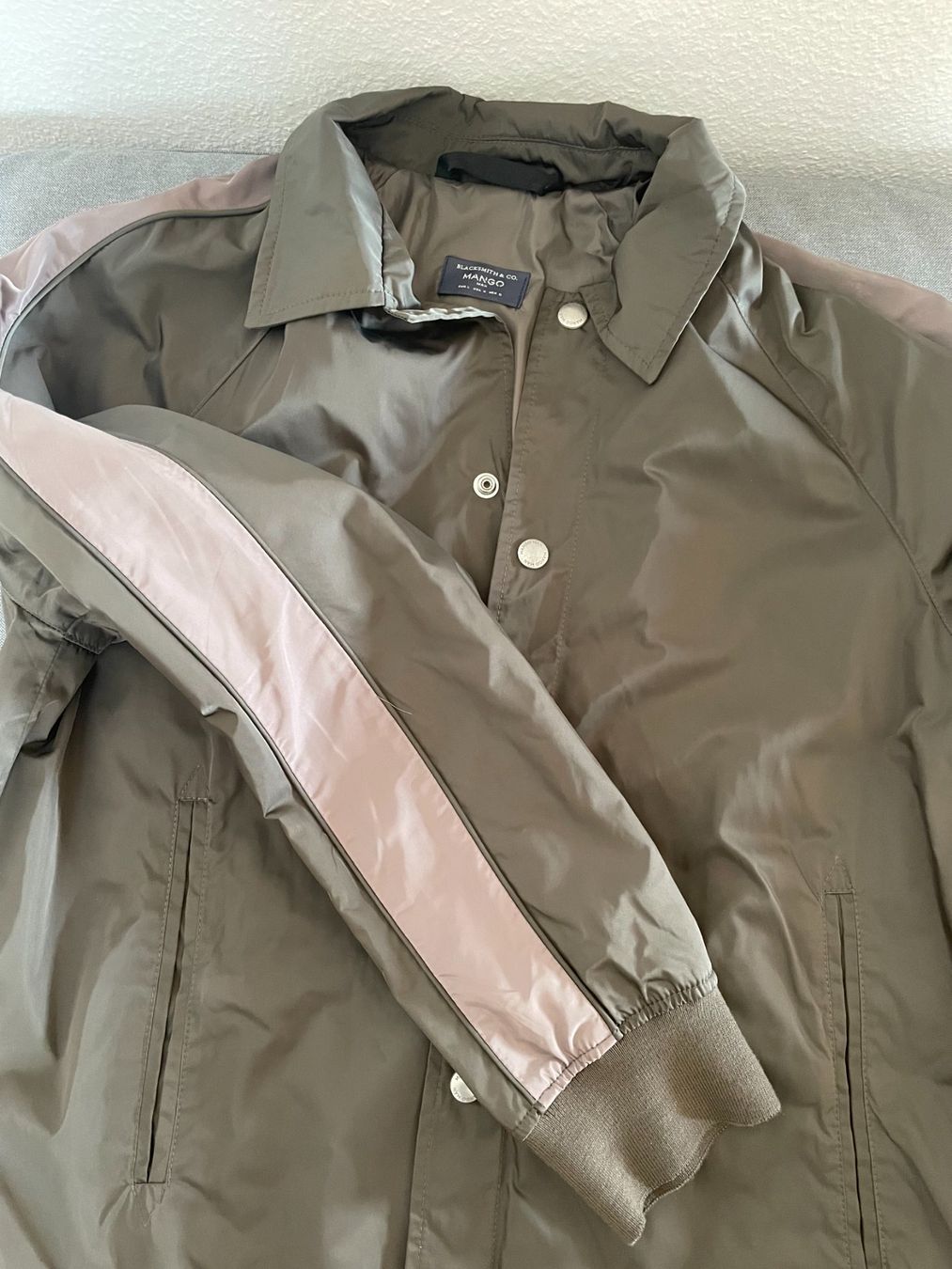 Mango Giacche: MANGO Blacksmith & Co – bomber / coach jacket - L – Usato da Lausanne venduto da verde34256789 1
