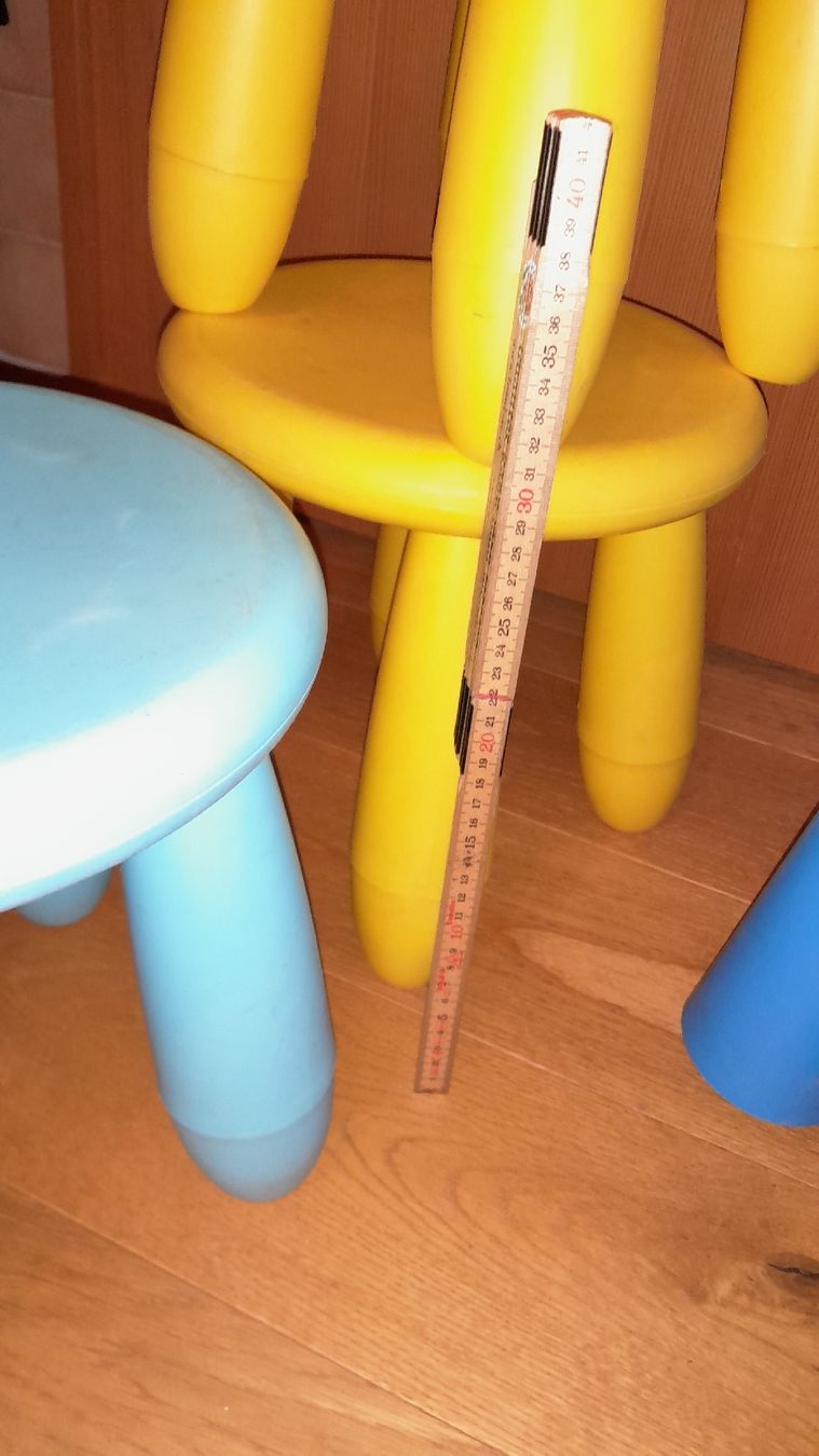 Sedie: Kinderstühle assortiert – Usato da Sumiswald venduto da Rotmy 3