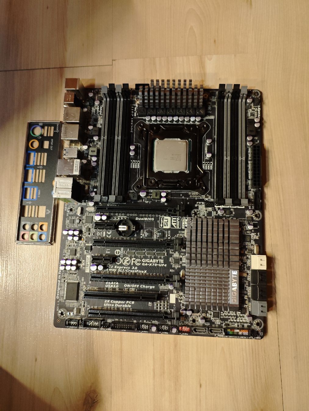 Intel Schede madri: Intel i7 3820, Gigabyte X79 – Difettoso da Neuenkirch venduto da Metal_666