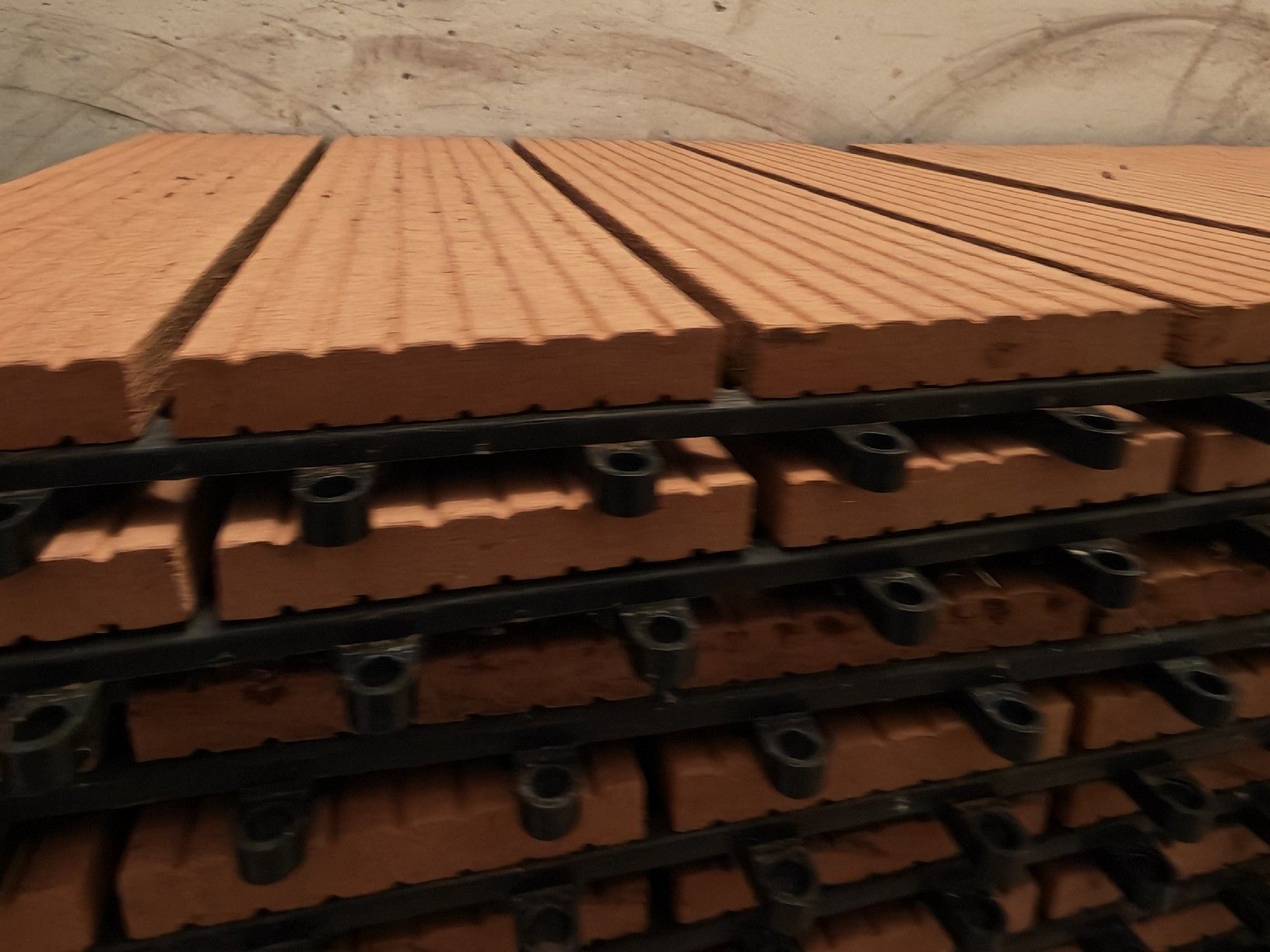Revêtements de sol: Gartenbodenplatten Klicksystem WPC – D'occasion à Rafz par ptysman 4