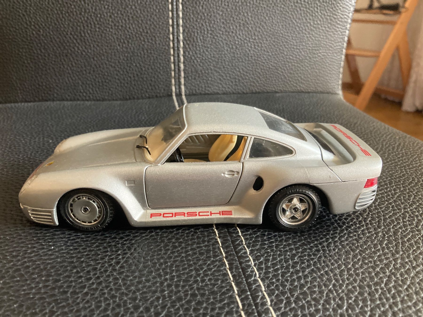 Bburago Modellini d'auto: Modellauto Porsche 959, Massstab 1:24, Bburago – Nuovo (secondo la descrizione) da Winterthur venduto da Quilterin