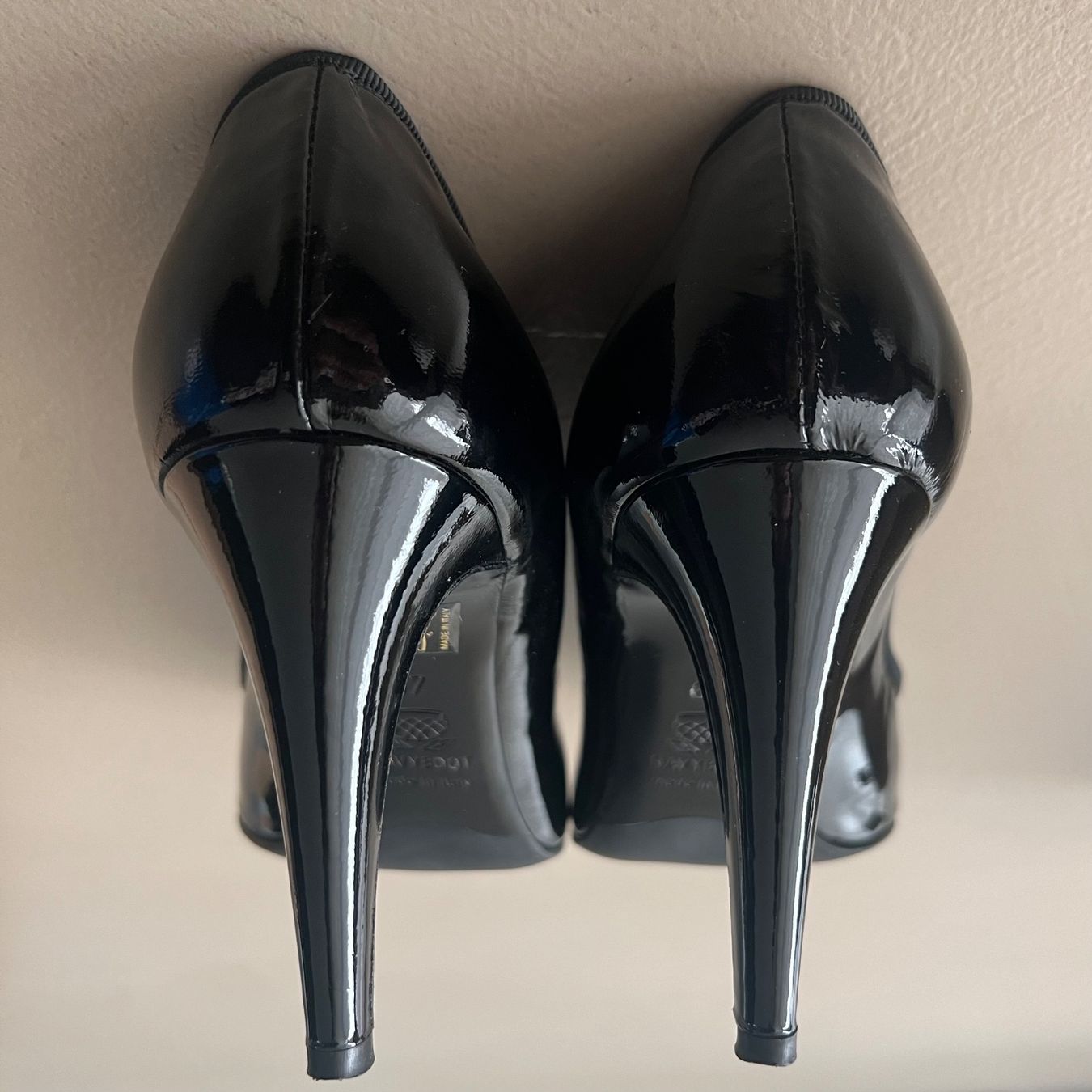 Navyboot Damenschuhe: neue NAVYBOOT Lackleder Pumps 🖤 – Neu (gemäss Beschreibung) aus Zürich von ClosetQueen 5