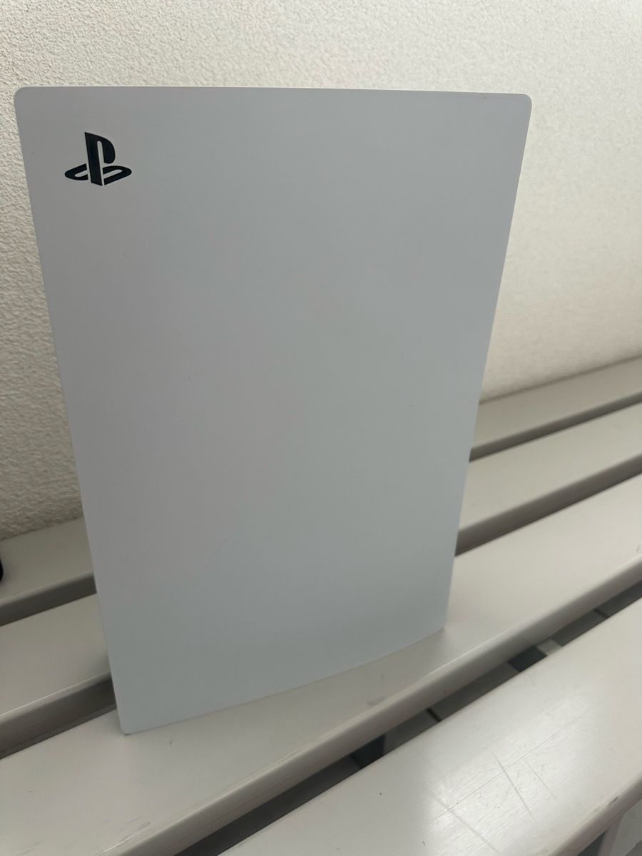 Sony Consoles: Sony PlayStation 5 Konsole – D'occasion à Schöftland par dan_6qd5 1