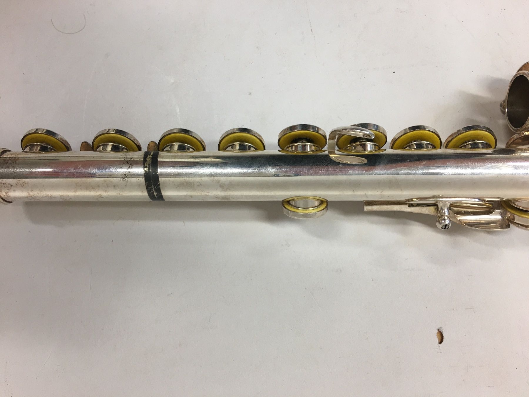 Musikinstrumente: Querflöte Silber mit Koffer guter Zustand – Gebraucht aus Olten von ELHANDEL 6