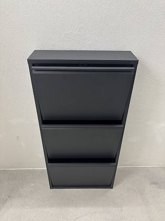 Kommoden: Wand Schuhschrank schwarz – Gebraucht aus Stadel von ker_fdh5