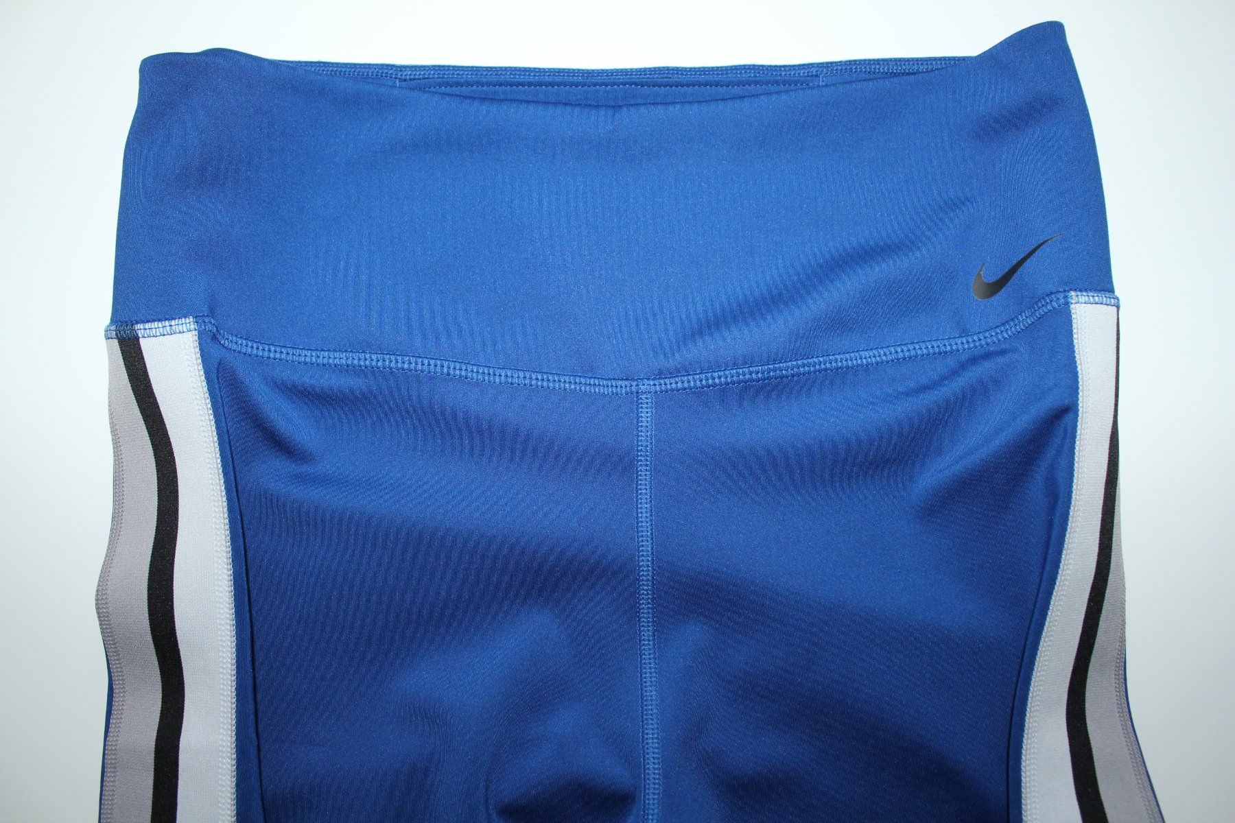 Nike Leggings: Leggins Nike DRI-FIT   t. M – Gebraucht aus Peseux von Gilloss 2
