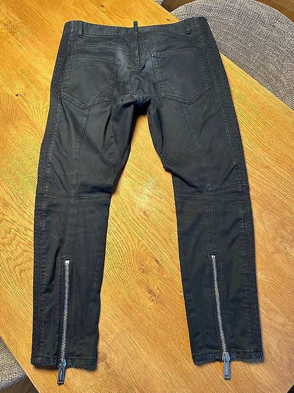 Dsquared2 Hosen: Dsquared2 Hosen – Gebraucht aus Wallisellen von Michelle06 1