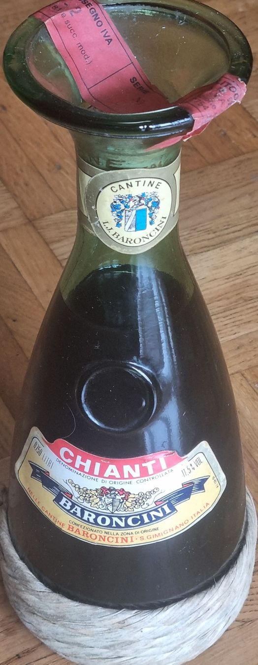 Vino: Bouteille Chianti Baroncini 1979 – Nuovo e nell'imballaggio originale da Les Cullayes venduto da yan_nvn9 1