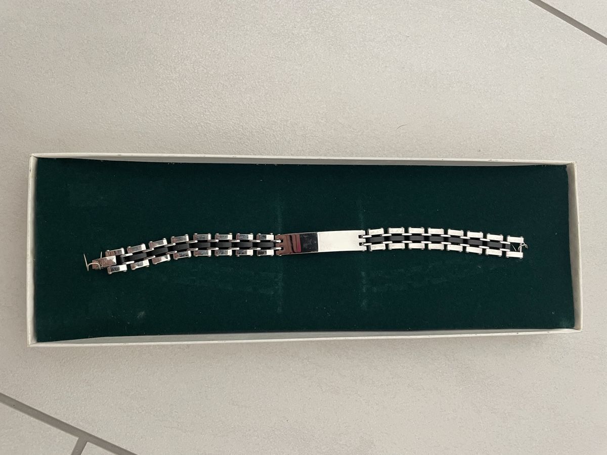 Bracciali & Braccialetti: Armband originalverpackt  – Nuovo e nell'imballaggio originale da Rüti ZH venduto da kar_xx9l