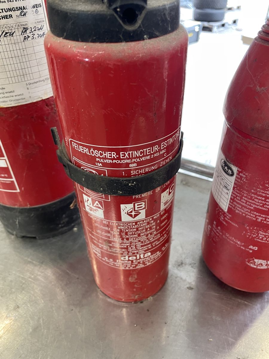 Estintori: Feuerlöscher – Difettoso da Flaach venduto da Binz 2