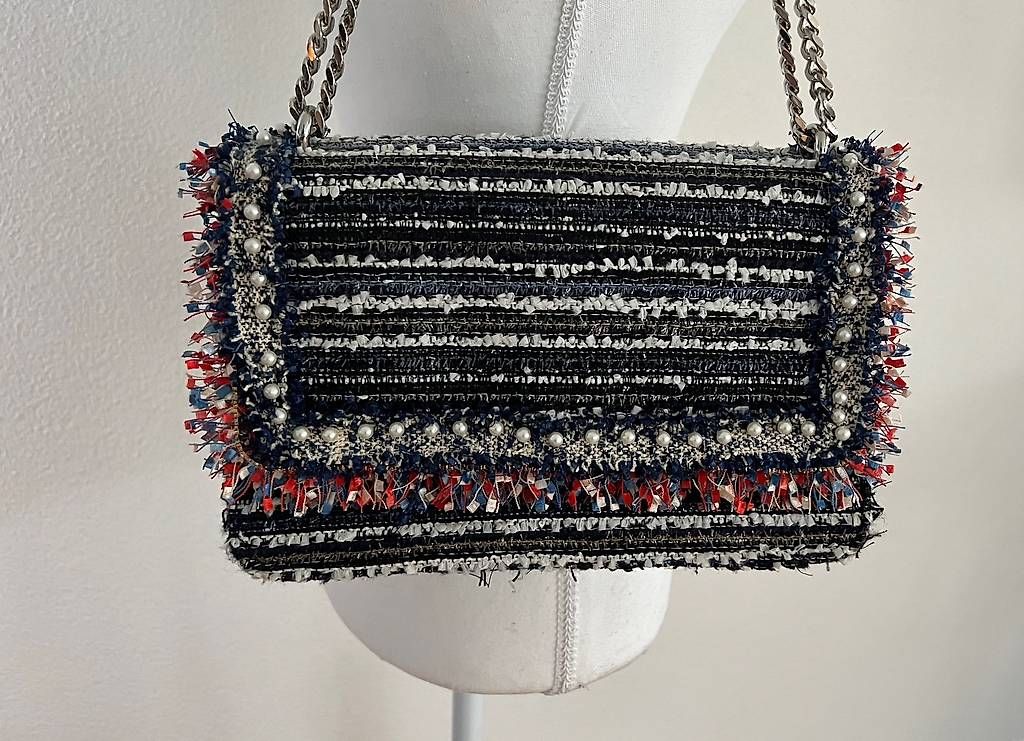 Borse da donna: Tasche silber/blau/rosa/weiss gestreift mit Perlen – Usato da Volketswil venduto da oli_l2zq 1