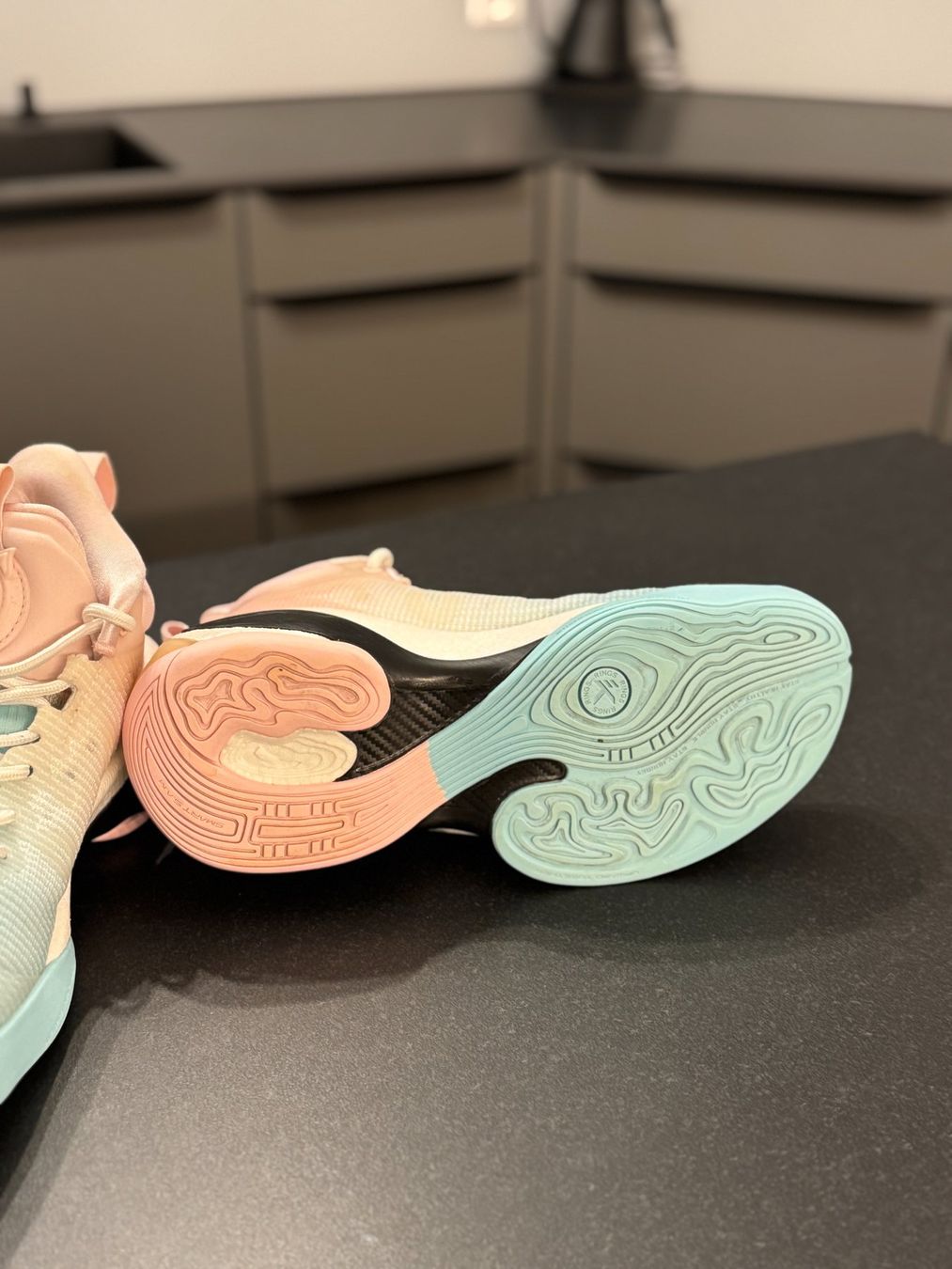 Anta Scarpe da uomo: ANTA KT7 – Gr. 42.5 – Usato da Unterlunkhofen venduto da Sven.stfx 2