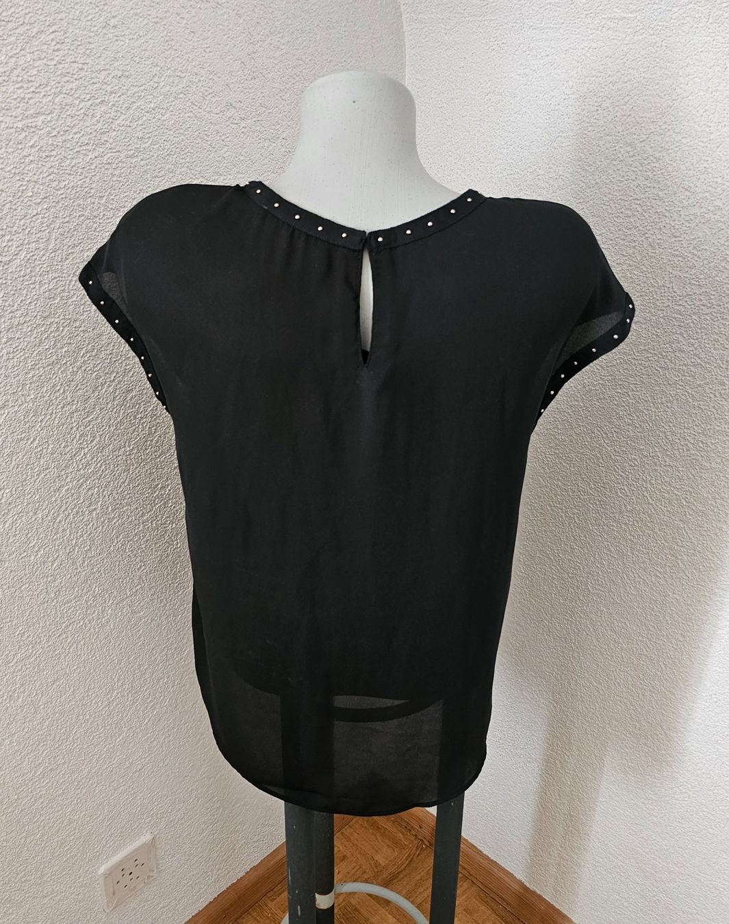 Esprit Lotti di vestiti: Esprit Shirt + Orwell Top Schwarz Gr. S – Usato da Füllinsdorf venduto da Sunnebliemli7 5