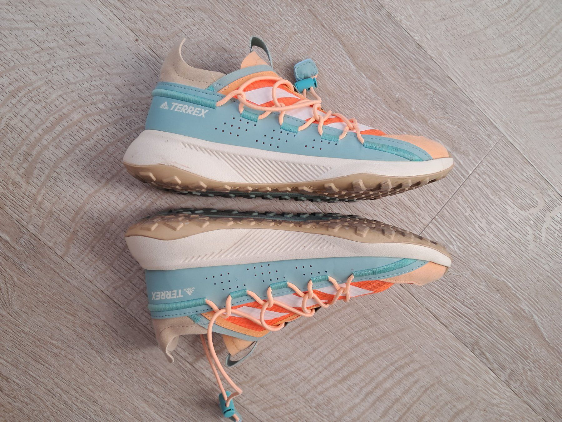 Adidas Herrenschuhe: Adidas Terrex Laufschuhe Gr. 38 – Gebraucht aus Basel von liz_nqr9 4