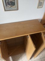 Schuhschrank Holzoptik mit Drahtregalen guter Zustand