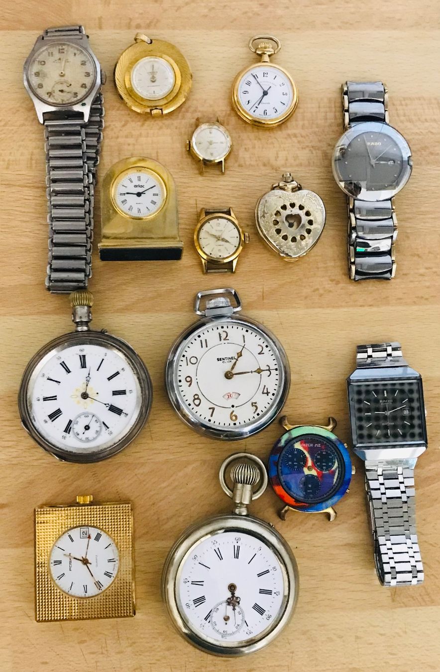 Montres: UHREN LOT – Défectueux à Oftringen par Zofin365