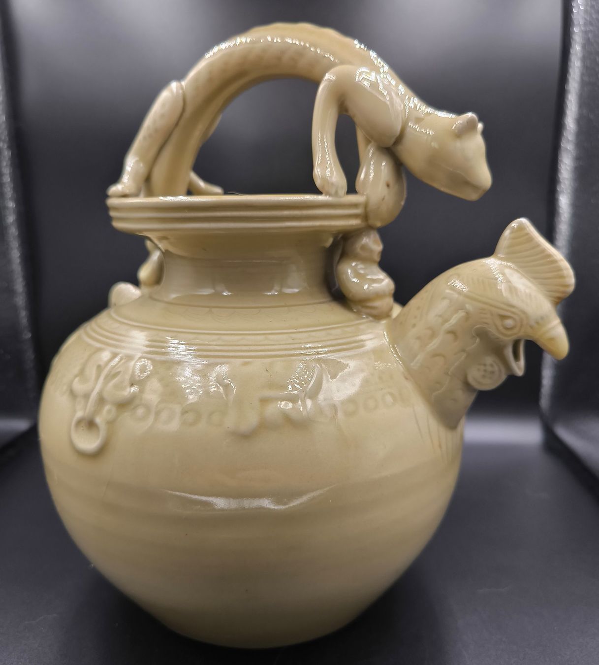 Théières: Chinesische Celadon-Drachen-Teekanne – D'occasion à Rorschacherberg par snOOpydOg11 2