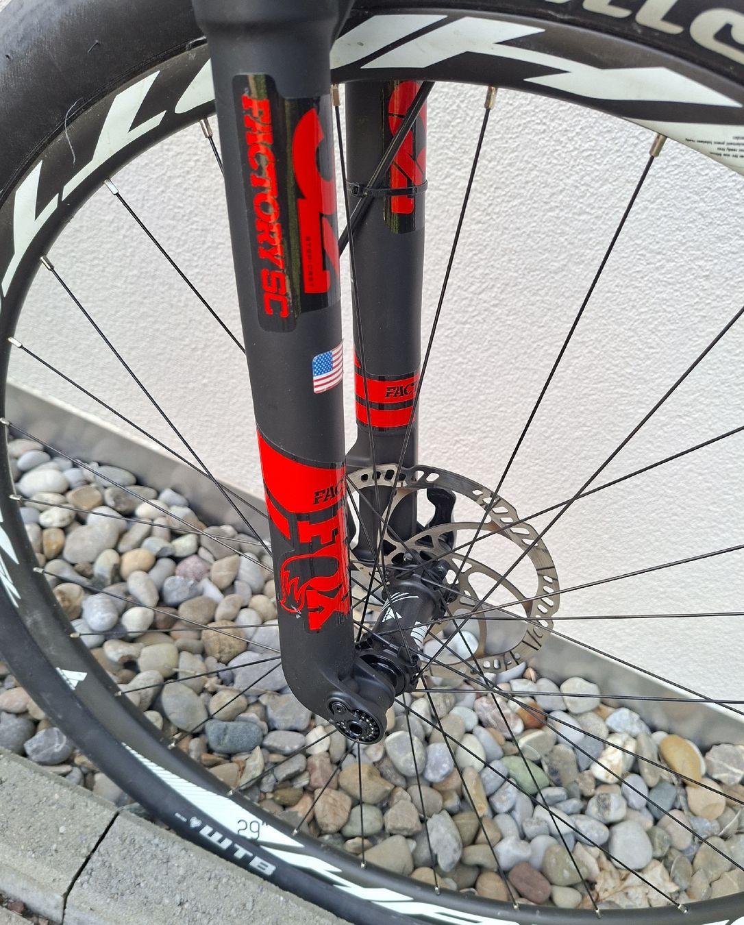 Bulls Biciclette: Bulls Black Adder SL29 Full Carbon – Usato da Luzern venduto da Bbig 1