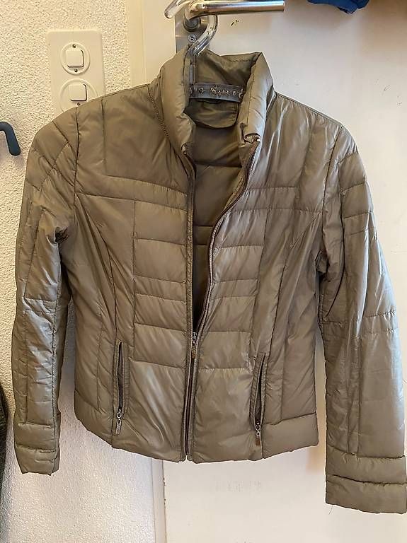 Jacken: Leichte Daunenjacke (Gr M) – Gebraucht aus Zürich von lazygalaxy