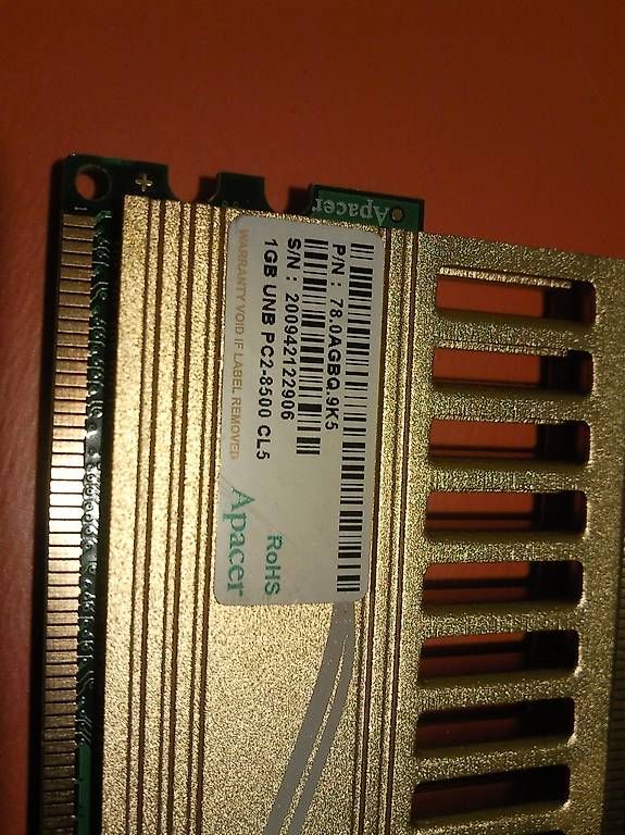 Mémoires / RAM: 1GB unb pc2-8500 cl5 – D'occasion à Berikon par m1l3n 1