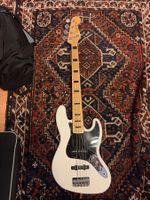 Squier Vintage Modified Jazz Bass V – 5-Saiter|Olympic White