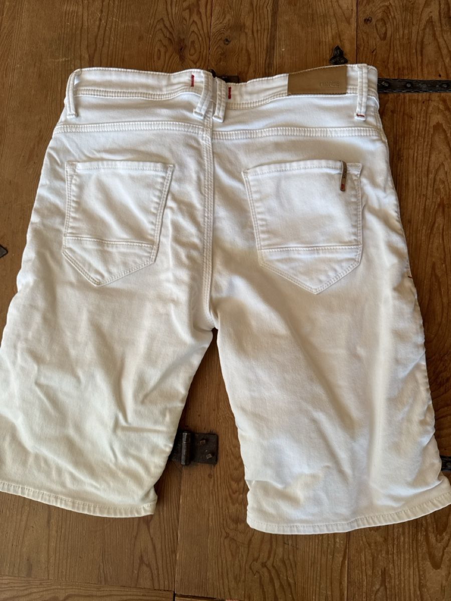 Cinque Hosen: Cinque kurze Hose weiss Gr. 30 – Gebraucht aus Mauren von ducducturi 4