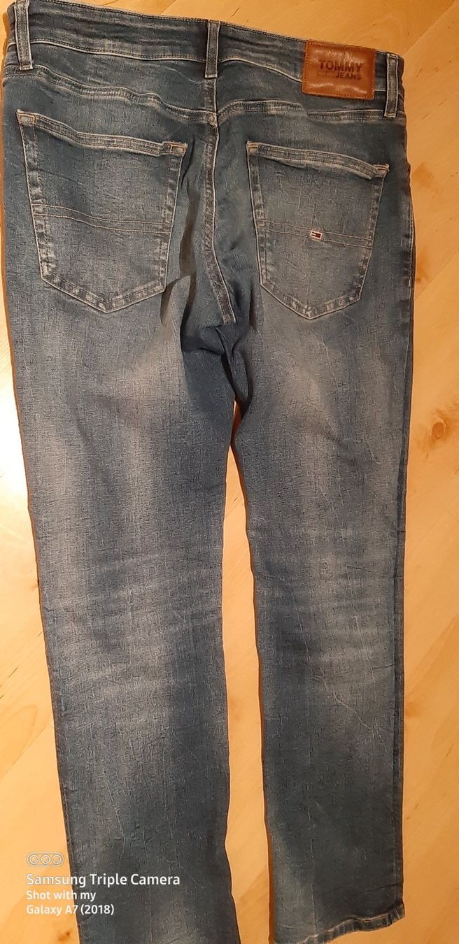 Tommy Hilfiger Jeans: TommyJeans W31 L30 Scanton Slim – Gebraucht aus Safenwil von ang_x8dm 2