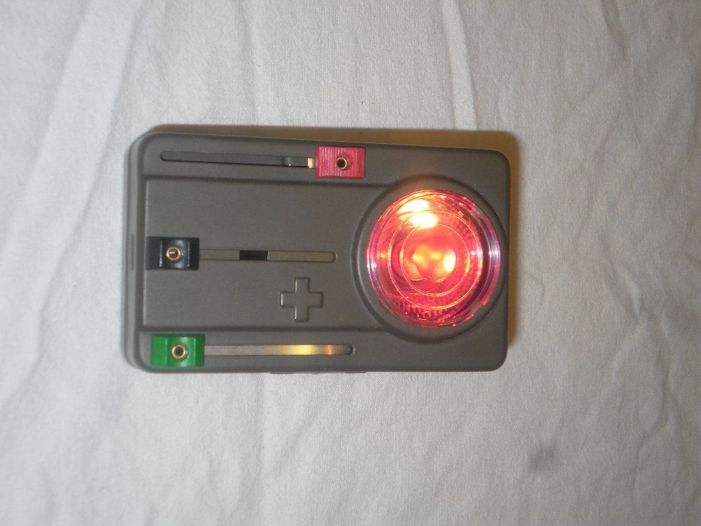 Schweizer Armee Lampen: Armee - Taschenlampe , Elves , NEU – Neu (gemäss Beschreibung) aus Büren SO von omsa 3