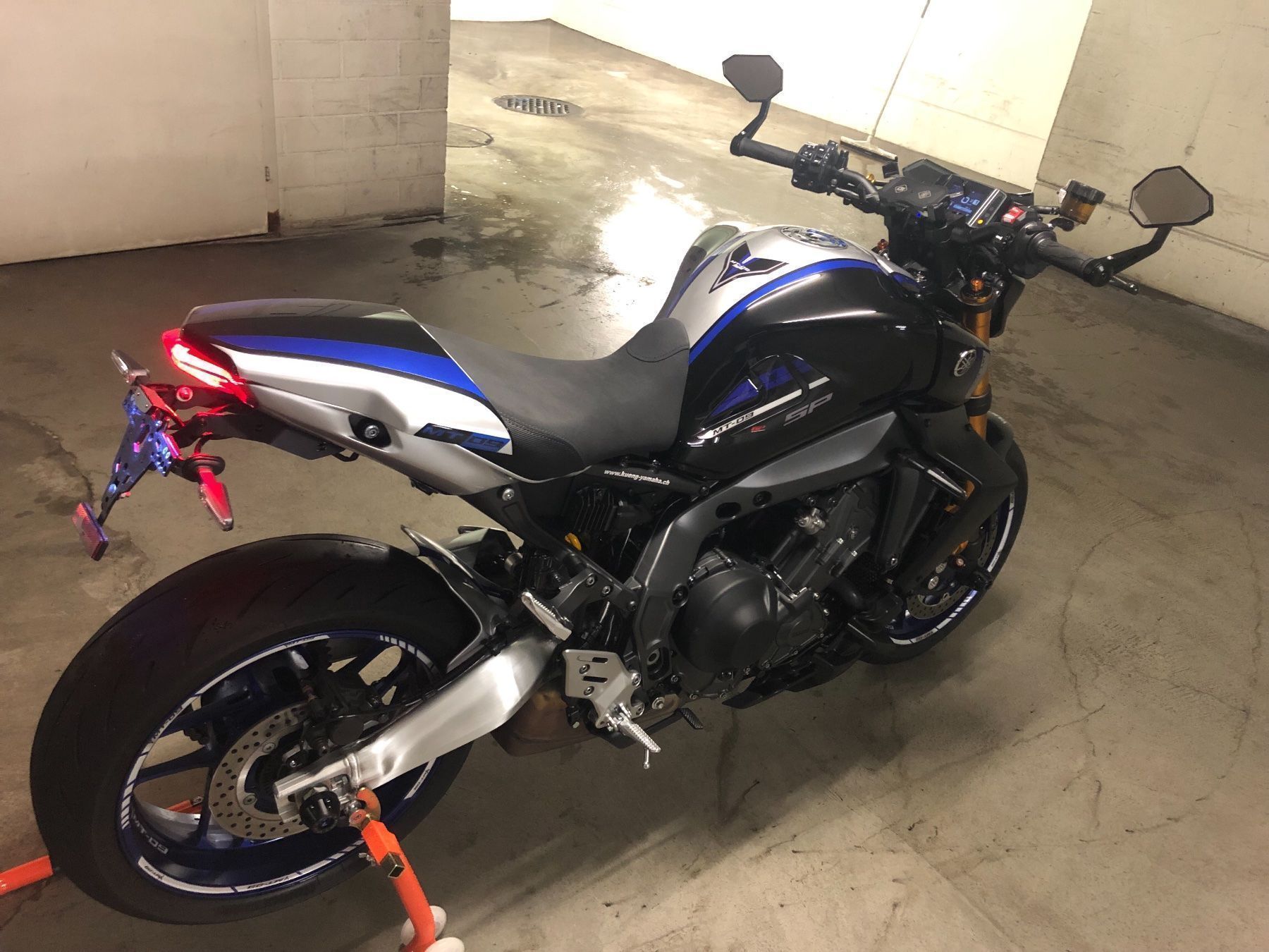 Yamaha Strada: Yamaha MT09 SP Unikat – Usato da Brüttisellen venduto da Jacky0106 3