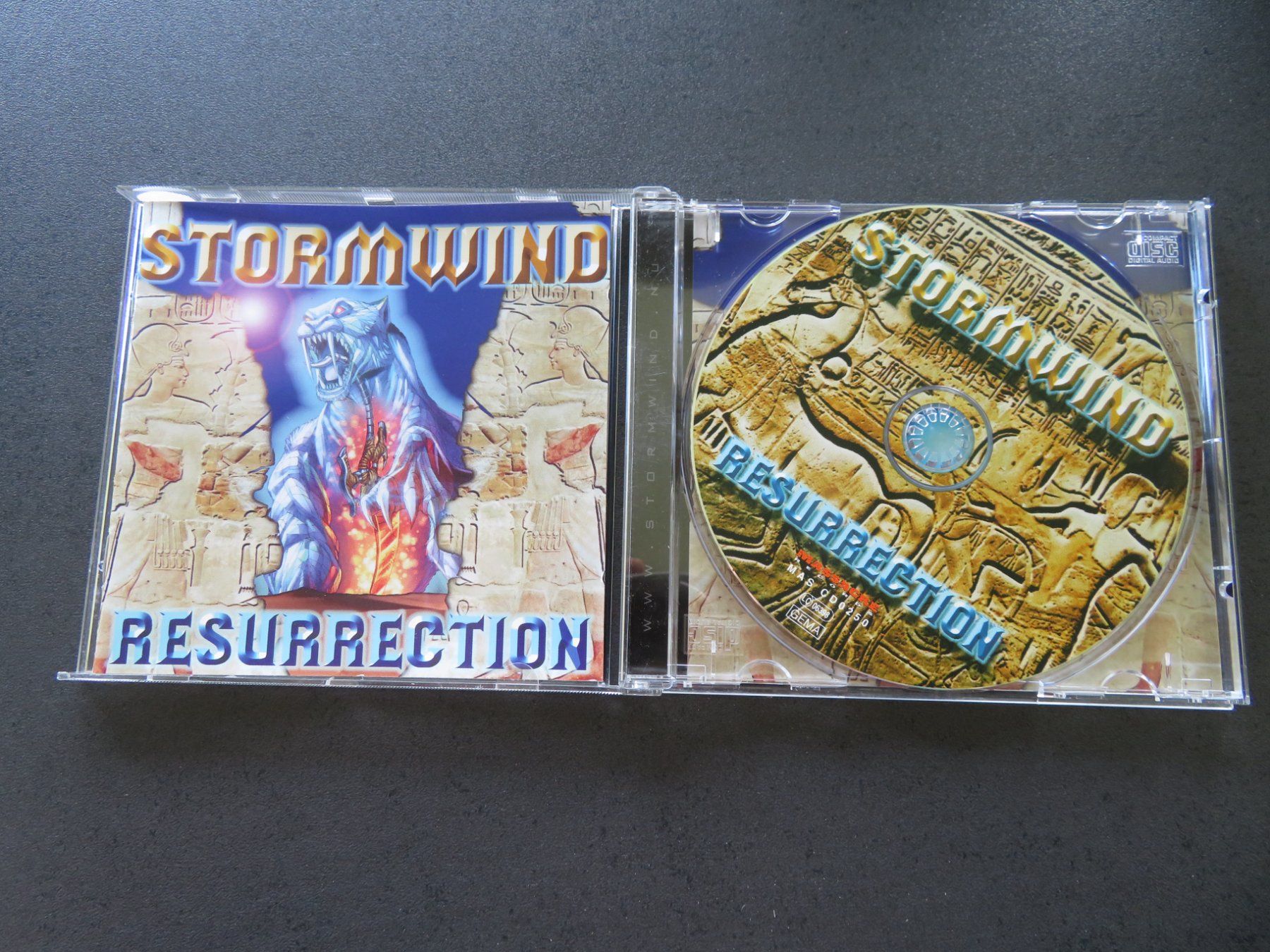 CD: STORMWIND Resurrection 2000 HARD ROCK Metal CD – Usato da Niederbipp venduto da Onyx32