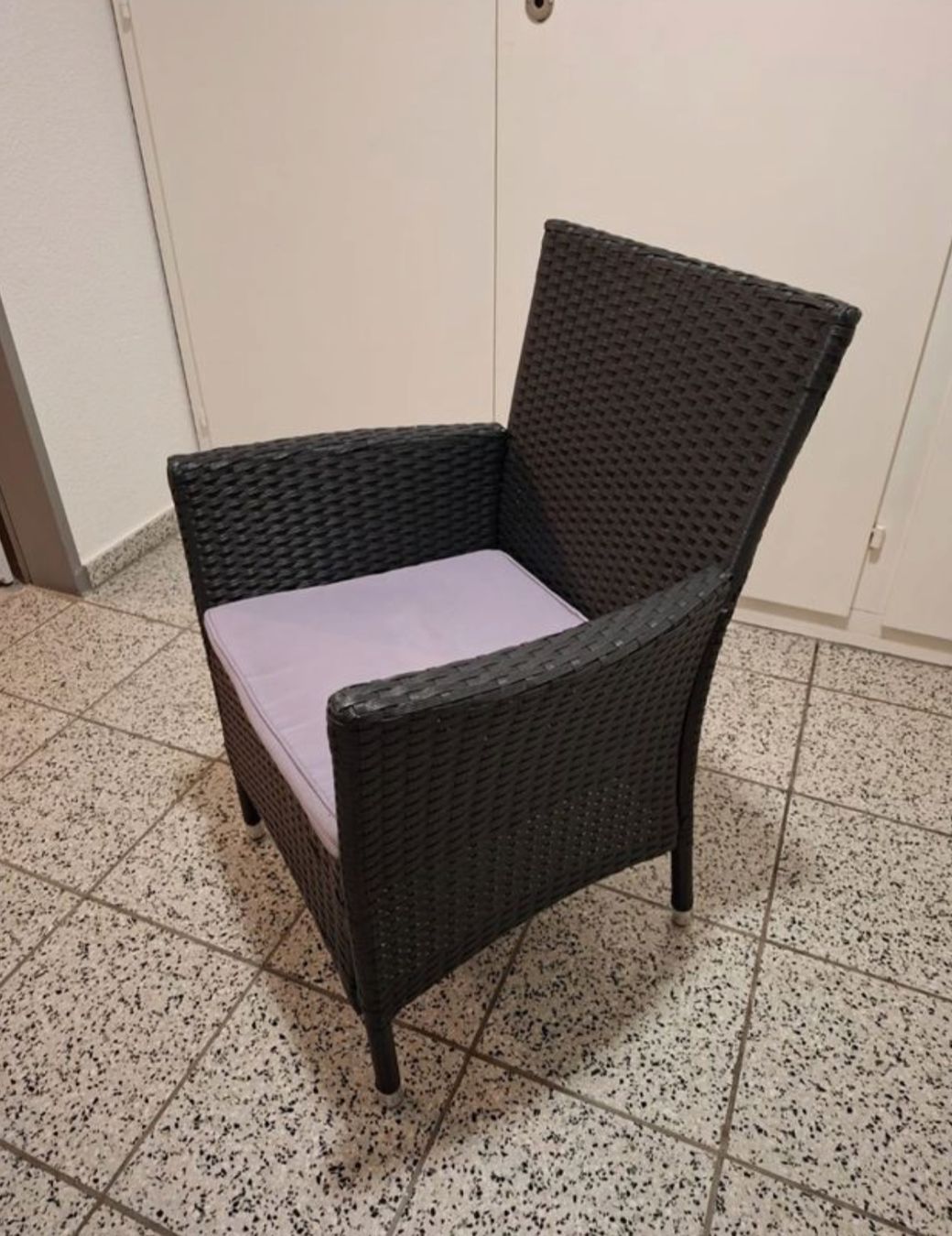 Set de table et chaises: Gartentisch mit 6 Stühlen Polyrattan. – D'occasion à Dübendorf par eva_fb5z 3