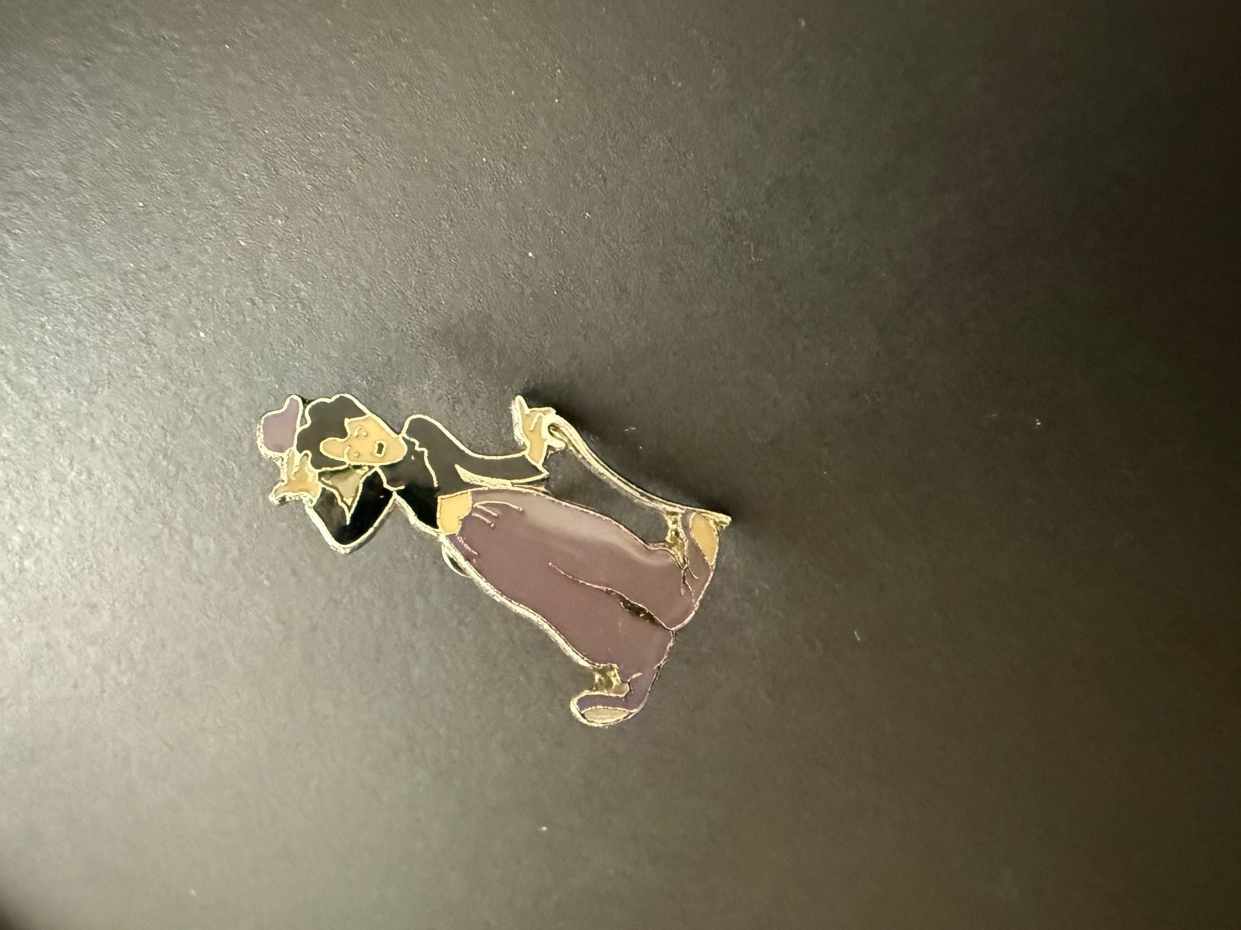 Placchette & Badge: Pin Comic Charlie Chaplin 🤩🚀 – Usato da Galgenen venduto da rub_f6kh 1