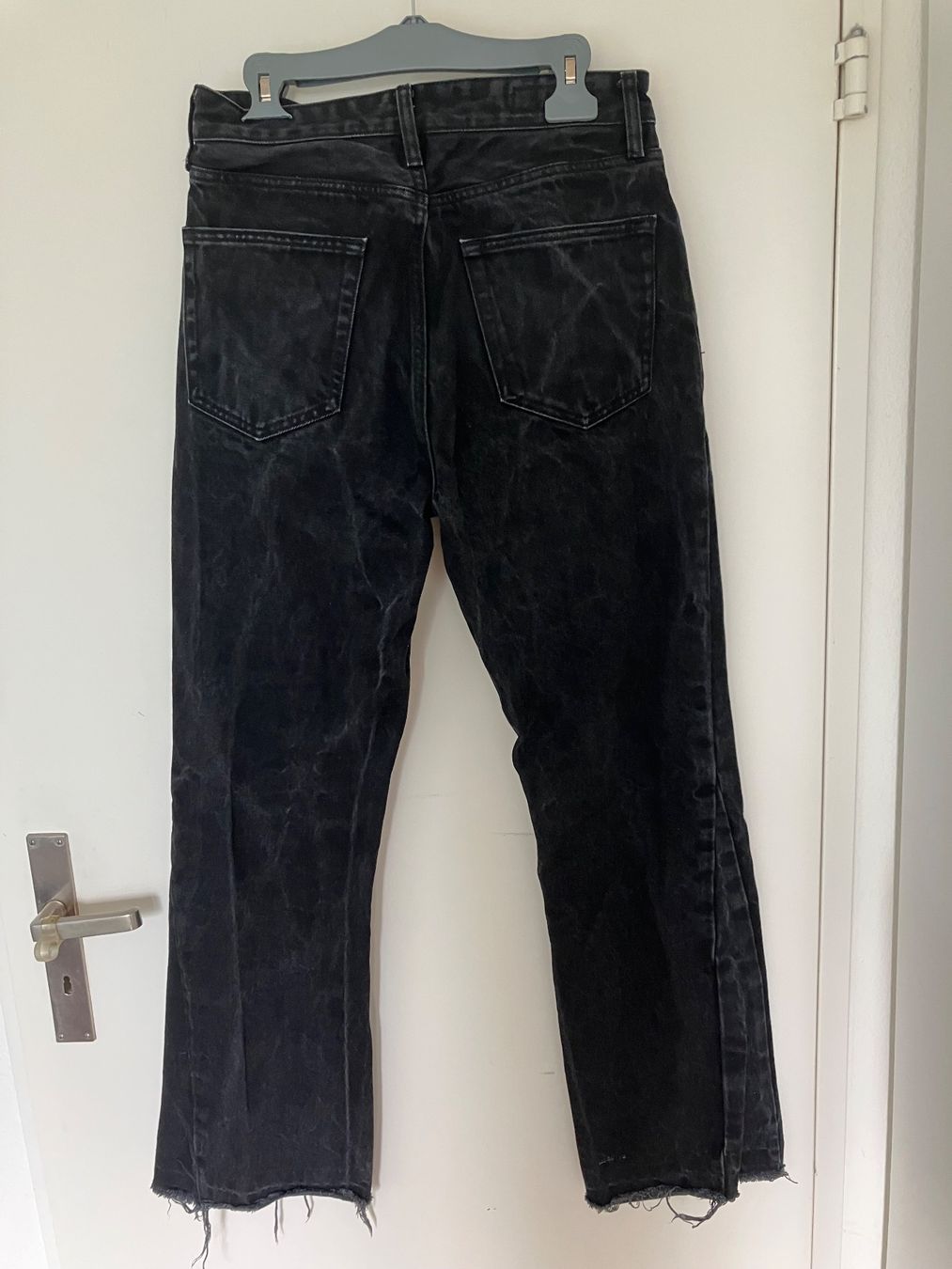 Zara Jeans: Schwarze Zara Flared Jeans Grösse 40 – Usato da Thalwil venduto da ansae17 1