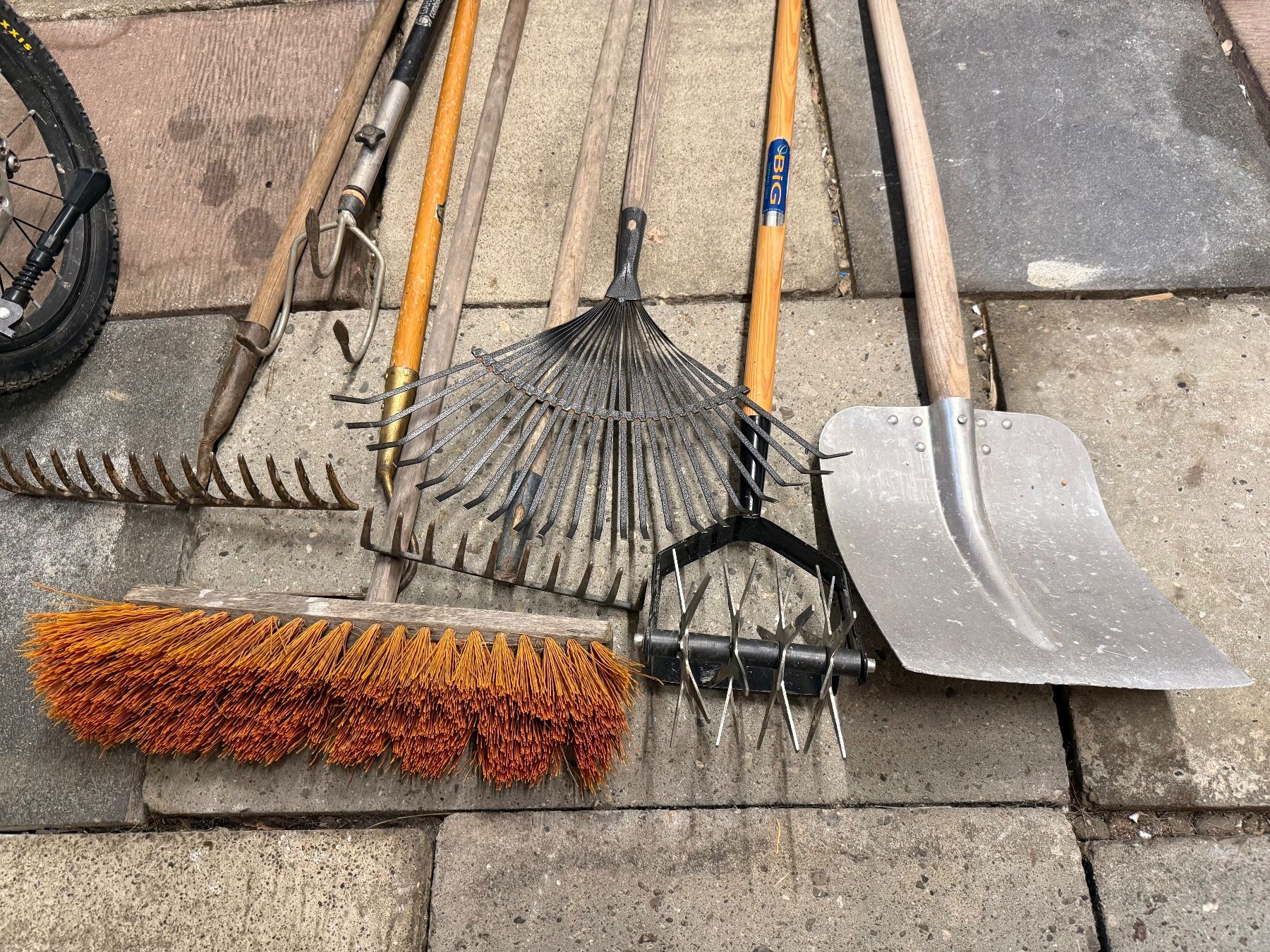 Tutti gli attrezzi: Gartenwerkzeug Set – Usato da Herzogenbuchsee venduto da yan_86bj 1
