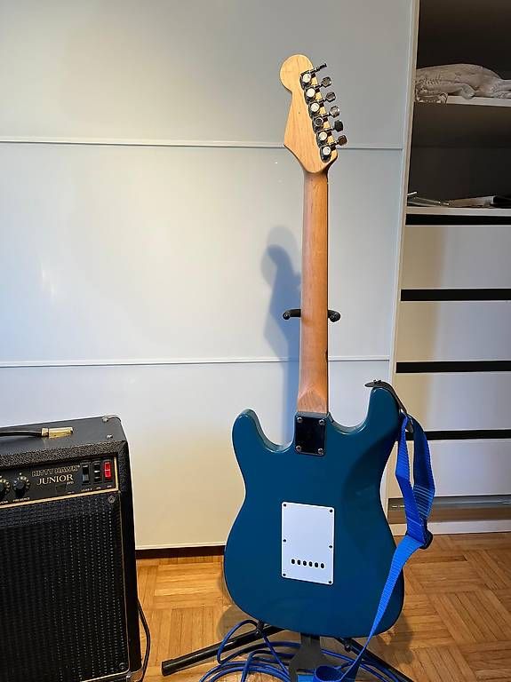 Amplificatori: Kitty Hawk Junior Pro Röhrenverstärker mit E-Gitarre Alba – Usato da Bern venduto da wade99 3