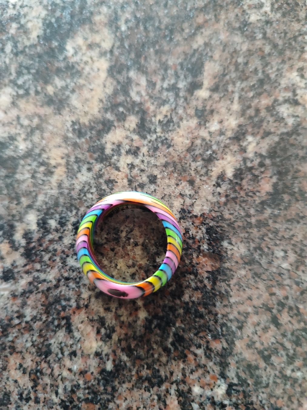 Ringe: 2 Kunststoff -Ringe – Gebraucht aus Madiswil von marmotte63 2