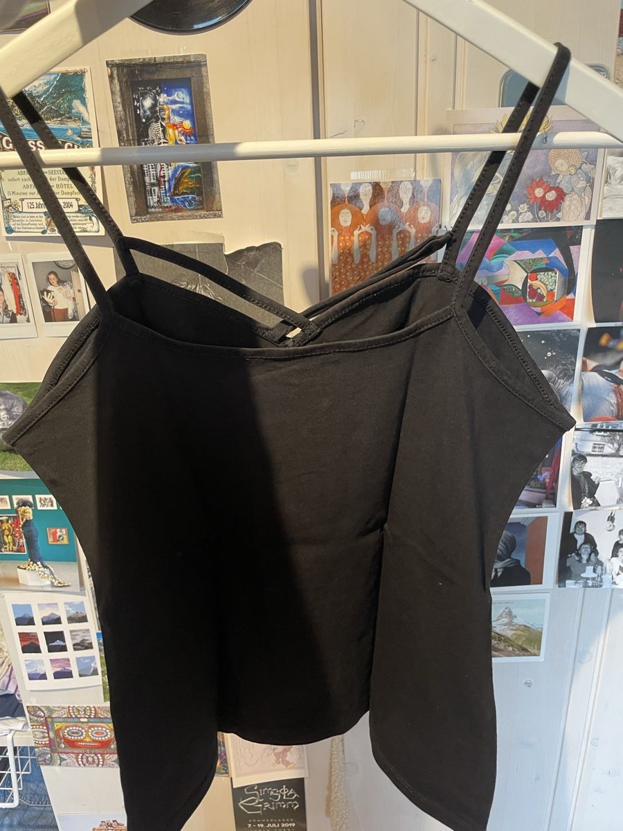 Tally Weijl Top: Schwarzes Top von Tally Weijl – Usato da Turgi venduto da eiiinalem 5