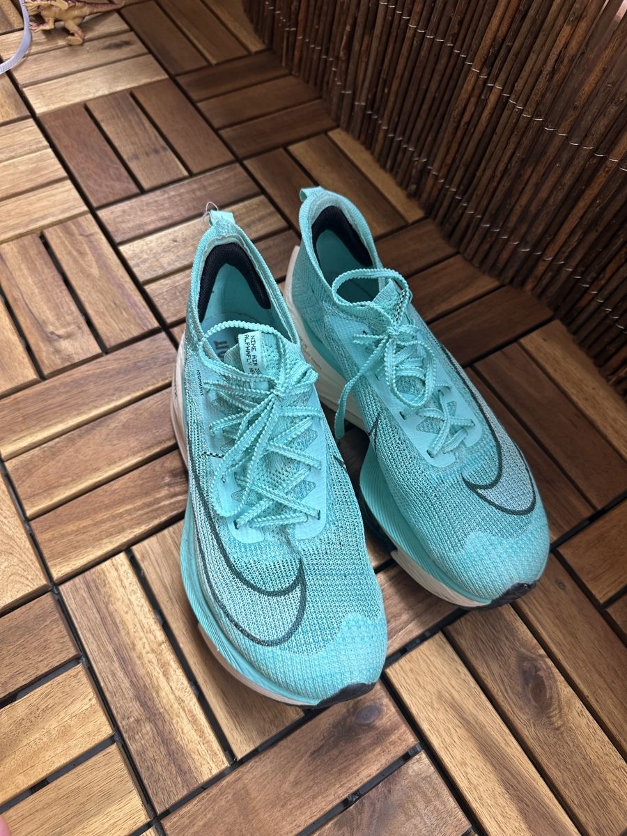 Nike Herrenschuhe: Nike Alphafly 42.5 Grösse  – Gebraucht aus Biel/Bienne von UmutCan37