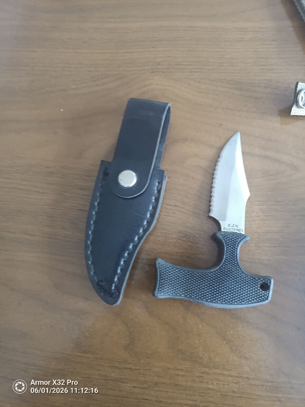 Accessori: 4 Überlebens Messer – Usato da Neuhausen venduto da Diavolo2 3