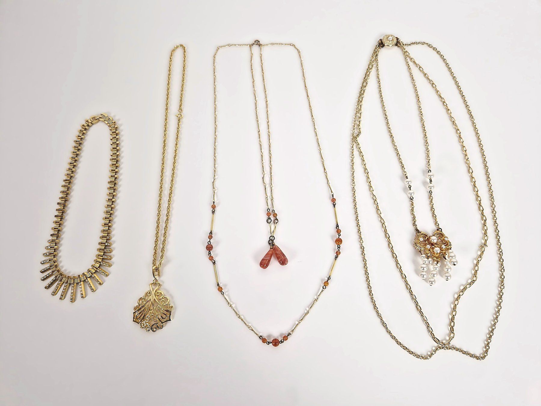 Catenine: Halsschmuck Set für Damen – Usato da Basel venduto da Restwert_Basel